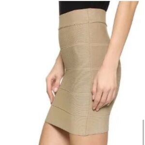Bcbgmaxazria Sexy pencil skirt✨ sand color ✨high waisted ✨